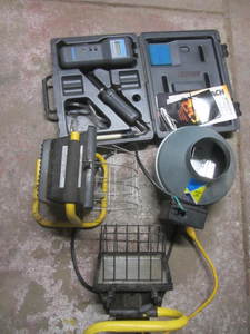 lot 181 image: Lights, Analyzer, Dryer Vent Fan