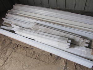 lot 190 image: Crown Molding for Door Frames