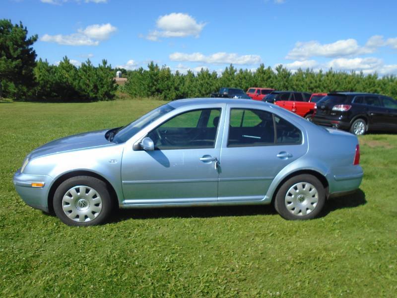 lot 1 image: 2005 Volkswagen Jetta GL