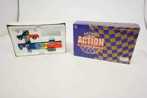 lot 7 image: Collectible Action Racing Platinum Series Jeff Gordon Dually w Show Trailer