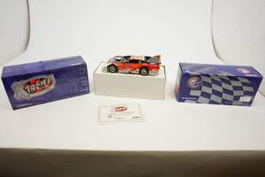 lot 19 image: Collectible Action Racing Xtreme Series Freddy Smith Dirt Car