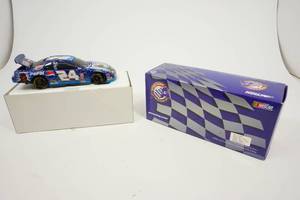 lot 28 image: Collectible Action Racing Jeff Gordon #24 Stock Car
