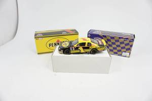 lot 82 image: Collectible Action Racing Platinum Series #1 Steve Park Stock Car
