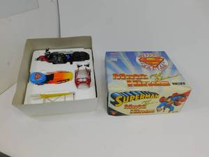 lot 2 image: Collectible Superman Racing Matt Hines Pro Stock Motorcycle