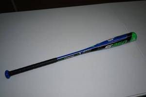 lot 167 image: Easton S250 3020 Baseball Bat