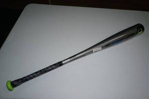 lot 179 image: Louisville Slugger Solo 619 3119 Baseball Bat
