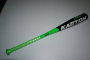lot 186 image: Easton Speed 2717 Baseball Bat