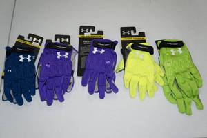 lot 86 image: (5) Under Armour Illusion Womens Lacrosses Gloves
