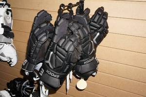lot 68 image: 3 Sets Epoch Integra Pro Gloves