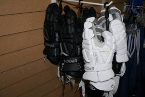 lot 69 image: 3 Sets Epoch Integra Pro Gloves