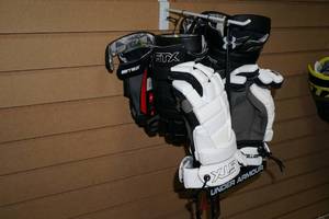 lot 75 image: 3 Sets STX Stallion 300 Gloves