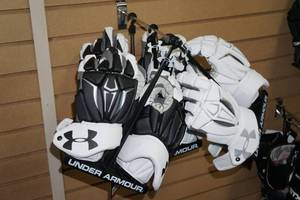 lot 80 image: 4 Sets Under Armour Command Pro II Gloves