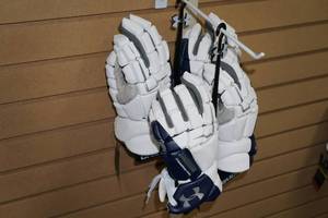 lot 81 image: 2 Sets Under Armour Command Pro III Gloves