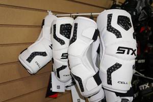 lot 100 image: 4 Sets STX Cell IV Arm Pads