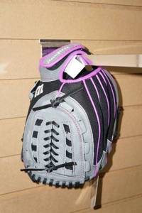 lot 205 image: Wilson Flash Glove