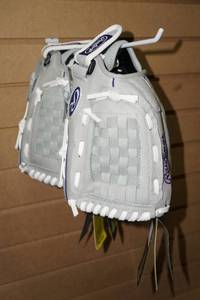 lot 208 image: 2 Rawlings Softball Gloves