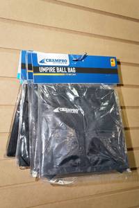 lot 250 image: Umpire Ball Bags