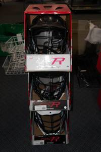 lot 61 image: (3) Cascade CPV-R Lacrosse Helmets