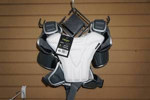 lot 119 image: 2 Epoch Integra Shoulder Pads