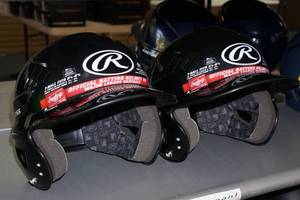 lot 303 image: 2 Rawlings T-Ball Batting Helmets