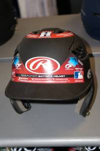 lot 300 image: Rawlings CoolFlo Batting Helmet