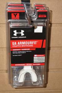 lot 414 image: Under Armour Strapped Mouthguards