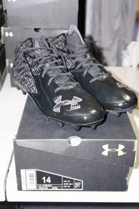 lot 498 image: Under Armour Cleats
