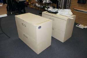 lot 530 image: (2) Horizontal File Cabinets