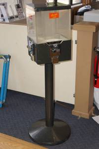 lot 572 image: Candy Machine