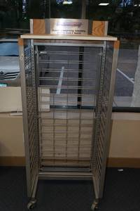 lot 585 image: Rolling Grid Rack