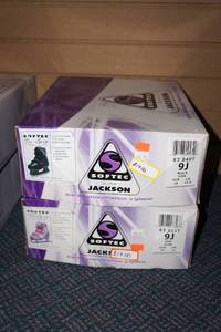 lot 360 image: 2 Jackson Softec Junior Ice Skates