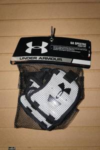 lot 331 image: Under Armour Spectre Kidney Pad
