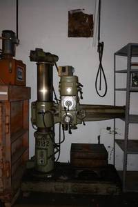 lot 3 image: UCIMU R915L 30-40 Radial Arm Drill