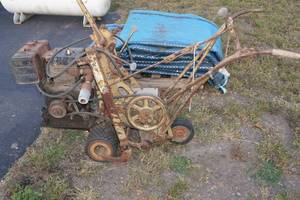 lot 16 image: Ryan Gas Sod Cutter