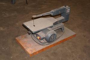 lot 30 image: Craftsman 16 Direct Drive Scroll Saw