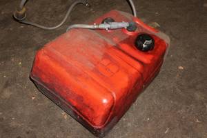 lot 47 image: Boat Gas Tank with Hose for Johnson Outboard