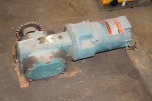 lot 95 image: Reliance 13HP 3 Phase Motor