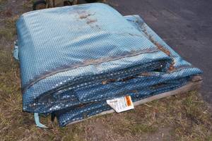 lot 141 image: Floating Pool Cover