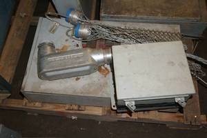 lot 105 image: Electrical Components