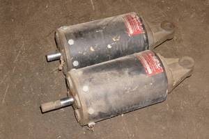 lot 129 image: Diaphragm Air Cylinders