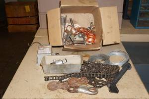 lot 139 image: Hooks and Chain