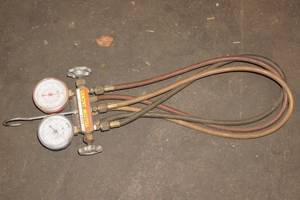 lot 167 image: Yellow Jacket HVAC Gauges
