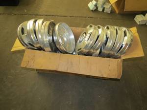 lot 210 image: 24 Hub Caps