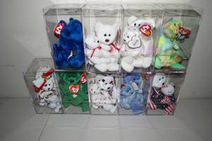 lot 239 image: Beanie Babies Bears and Babies