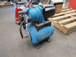 lot 362 image: Shallow Well Pump