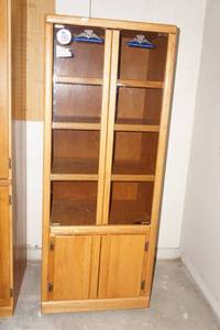 lot 436 image: Glass Door Cabinet
