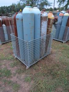 lot 467 image: Damaged Welding Tanks-#3