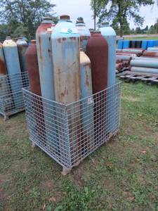 lot 469 image: Damaged Welding Tanks-#5