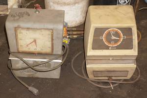 lot 264 image: 2 Vintage Time Clocks