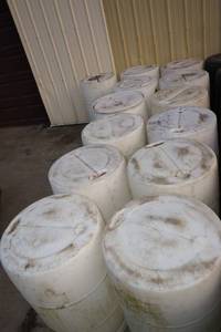 lot 267 image: White Plastic Barrels - 55 Gallon